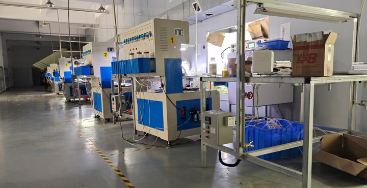 Vinyl & injection workshop