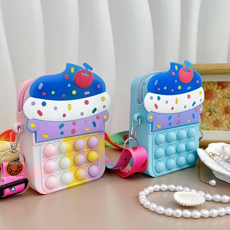 New Arrival Custom Art Figures Vinyl Toys Hot Girls for Display